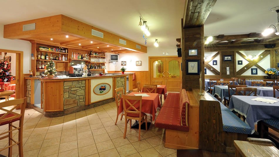 Family Hotel Adamello - Bar